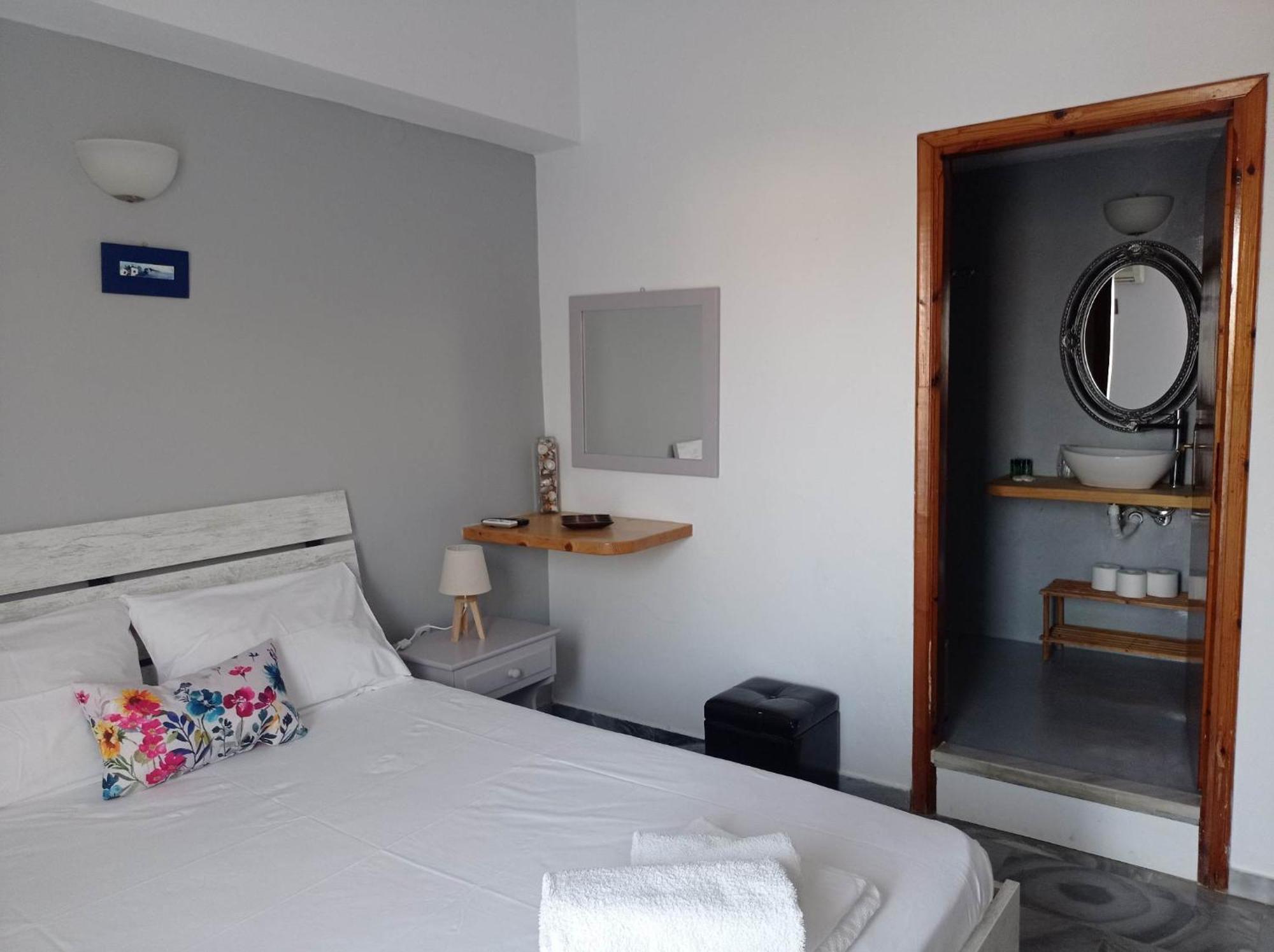 Kantouni Guest House By The Sea 巴特斯欧 外观 照片